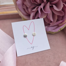Tiny textured studs
