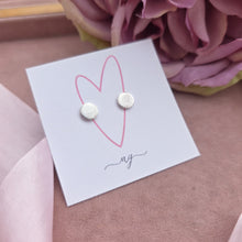 Tiny textured studs