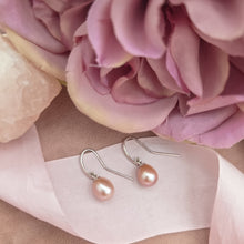 Pearl drop earrings