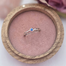 Silver stacking pebble ring. Hammer finish. Blue sapphire Size L1/2
